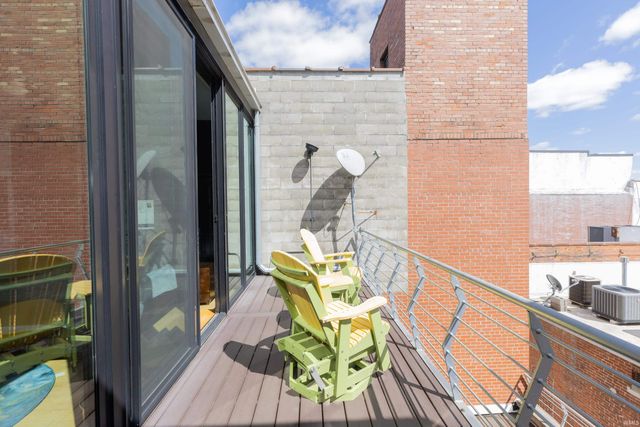 301 Main St Apt D, Evansville, IN 47708