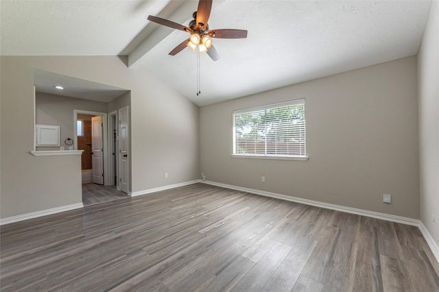 1304 Piney Woods Drive, Friendswood, TX 77546