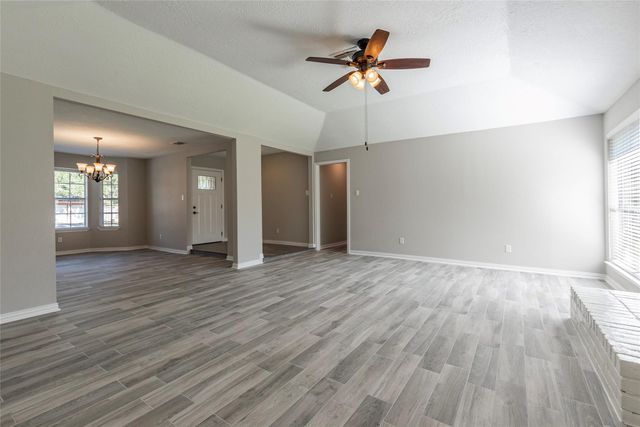 1304 Piney Woods Drive, Friendswood, TX 77546
