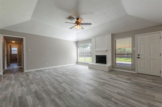1304 Piney Woods Drive, Friendswood, TX 77546