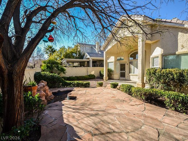 10325 WHISPY WILLOW Way, Las Vegas, NV 89135