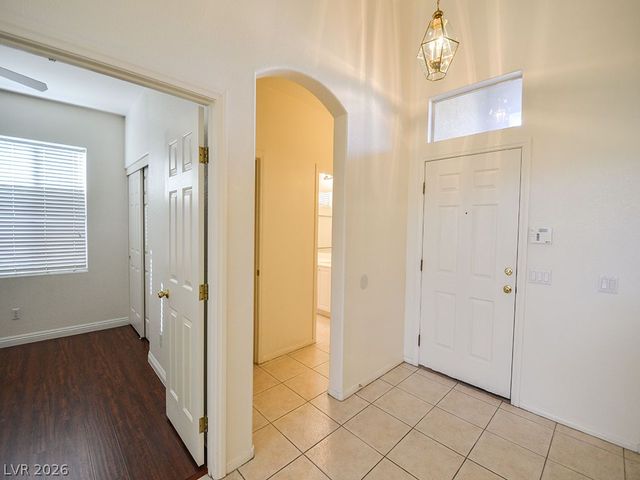 10325 WHISPY WILLOW Way, Las Vegas, NV 89135