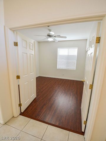 10325 WHISPY WILLOW Way, Las Vegas, NV 89135
