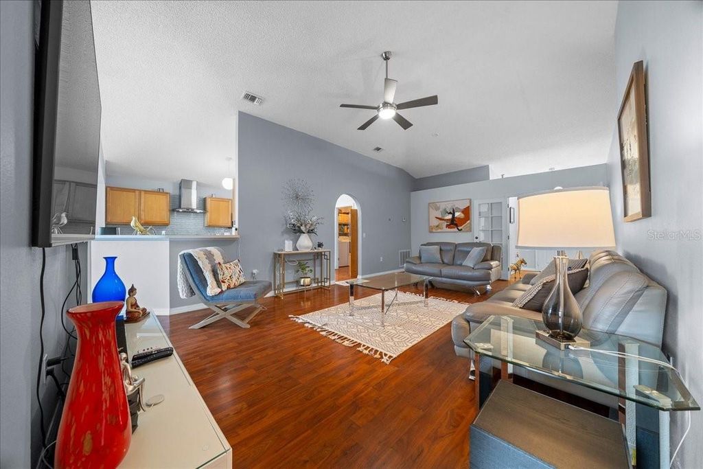 Image 12 of property listing at 11316 CAMUS LANE, Orlando, FL 32824