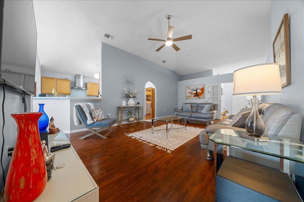 Image 13 of property listing at 11316 CAMUS LANE, Orlando, FL 32824