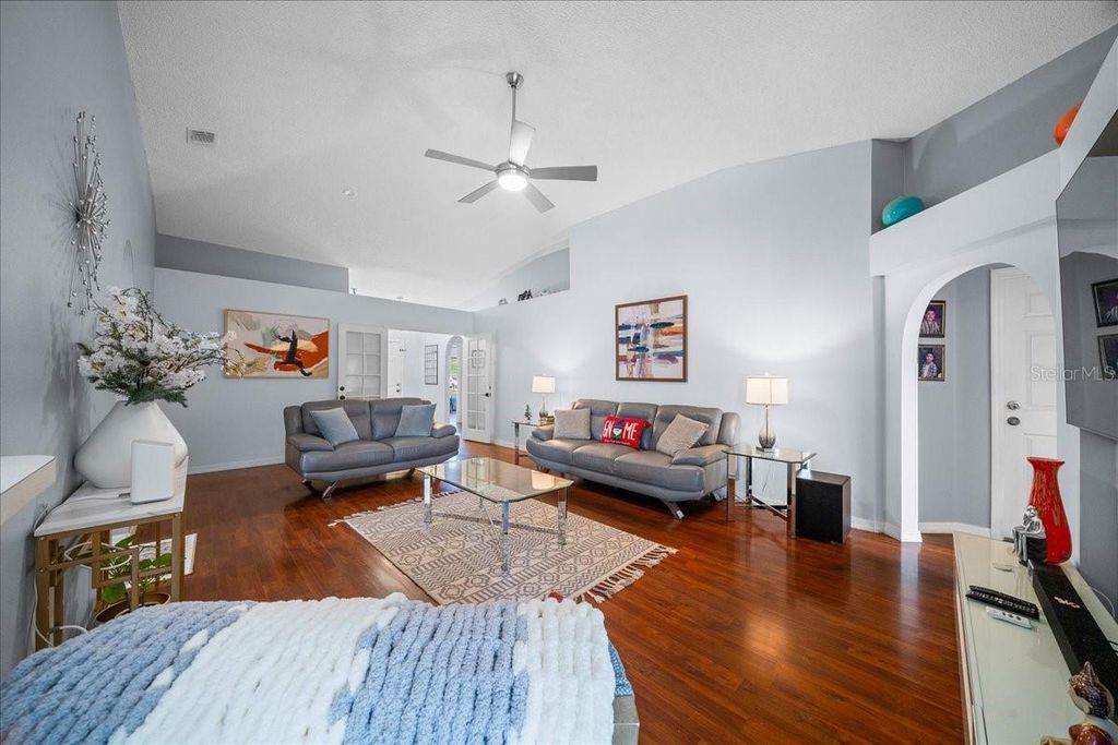 Image 14 of property listing at 11316 CAMUS LANE, Orlando, FL 32824