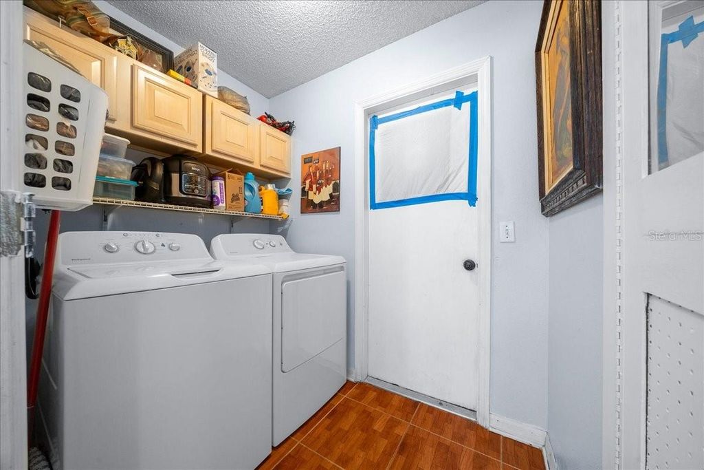 Image 44 of property listing at 11316 CAMUS LANE, Orlando, FL 32824