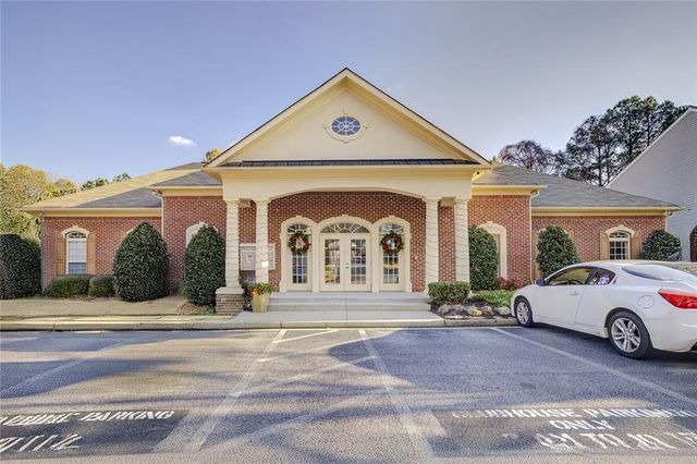 2706 Heathrow Drive, Lawrenceville, GA 30043