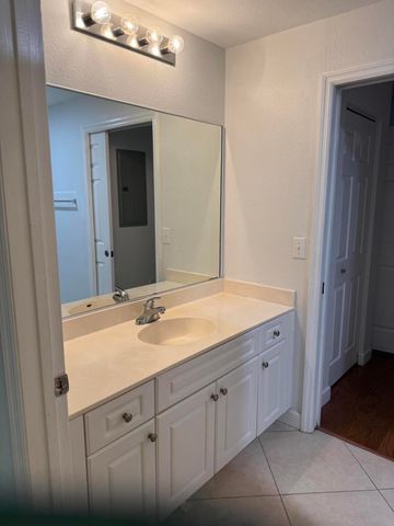 2802 Sarento Place 202, Palm Beach Gardens, FL 33410