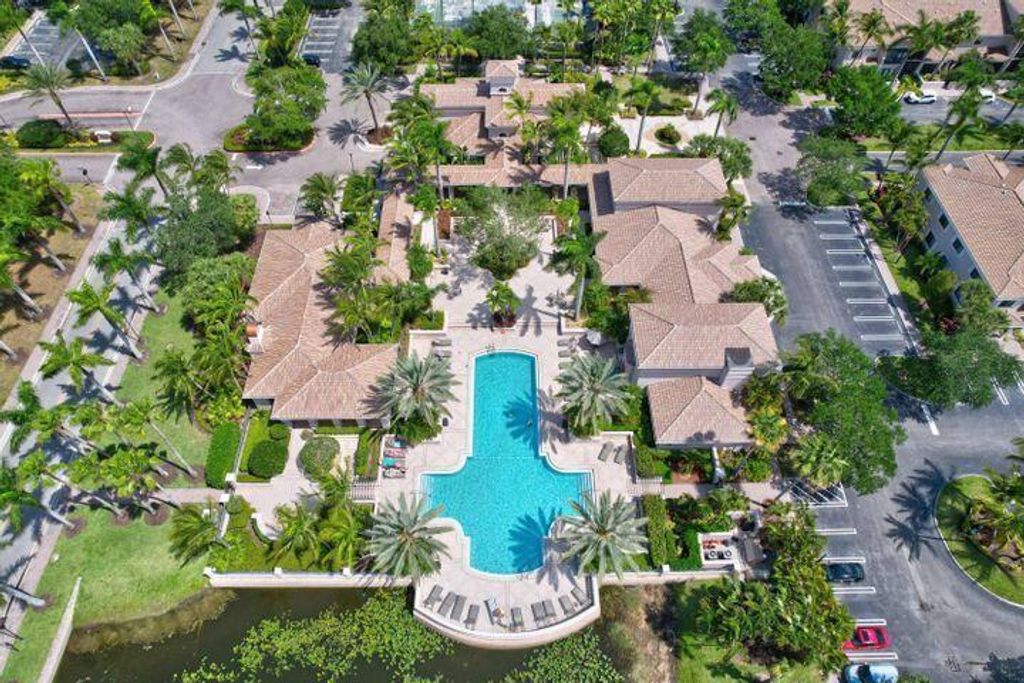 2802 Sarento Place 202, Palm Beach Gardens, FL 33410