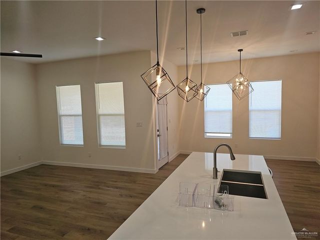 1004 N Trinity Street, Edinburg, TX 78541