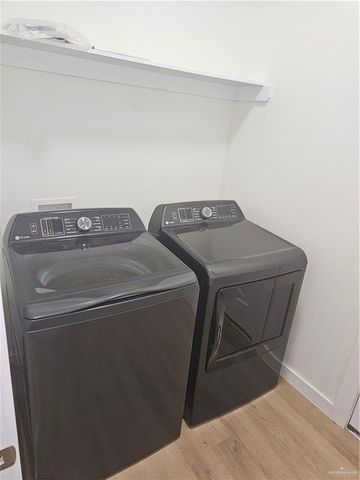 1004 N Trinity Street, Edinburg, TX 78541