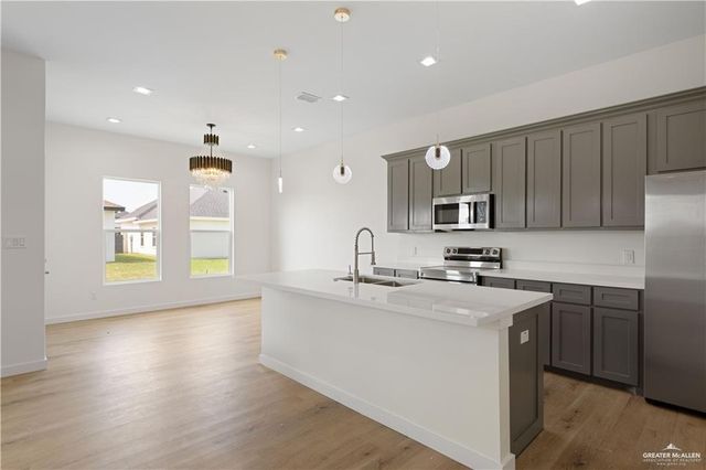 1004 N Trinity Street, Edinburg, TX 78541