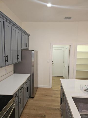 1004 N Trinity Street, Edinburg, TX 78541