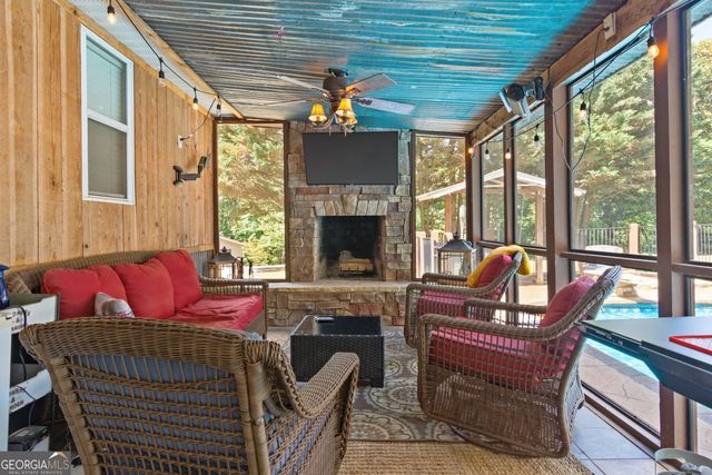 1227 Dry Hollow Road, Dahlonega, GA 30533