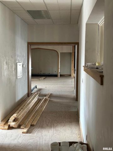 1611 7TH Street, Moline, IL 61264