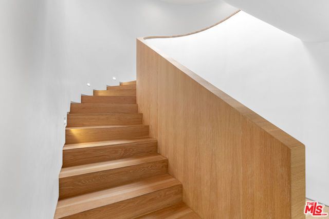 1001 Hanover Drive, Beverly Hills, CA 90210