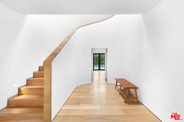 1001 Hanover Drive, Beverly Hills, CA 90210