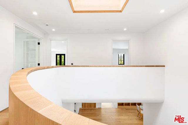 1001 Hanover Drive, Beverly Hills, CA 90210