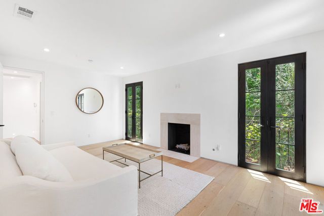 1001 Hanover Drive, Beverly Hills, CA 90210