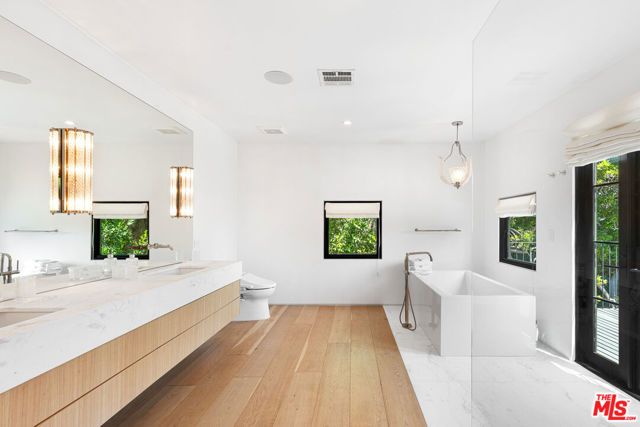 1001 Hanover Drive, Beverly Hills, CA 90210