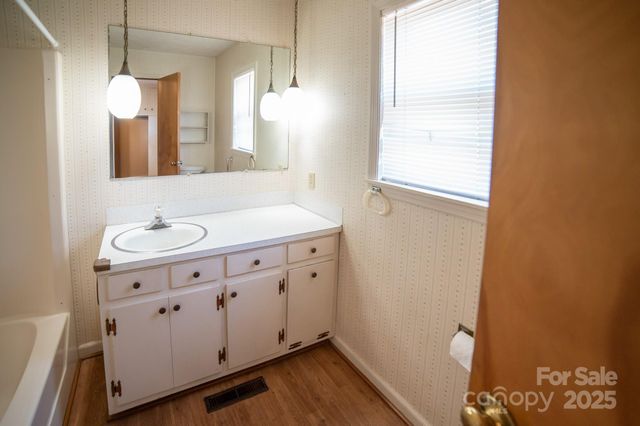 4001 US 64 Highway, Morganton, NC 28655