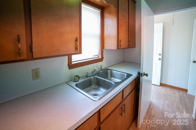 4001 US 64 Highway, Morganton, NC 28655