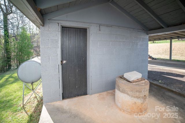4001 US 64 Highway, Morganton, NC 28655