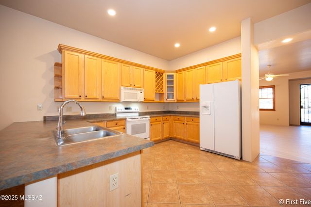 624 E 2nd Street, Tucson, AZ 85705