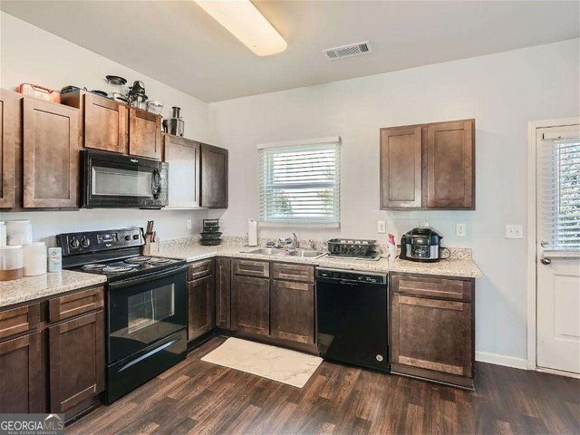 2161 Cypress Lane, Atlanta, GA 30331