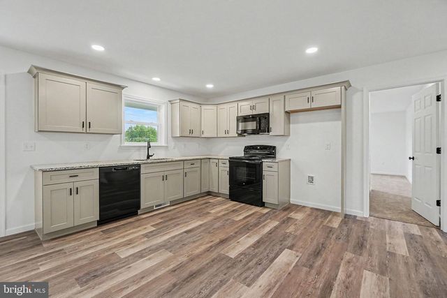 418 ELM ST, Lebanon, PA 17042