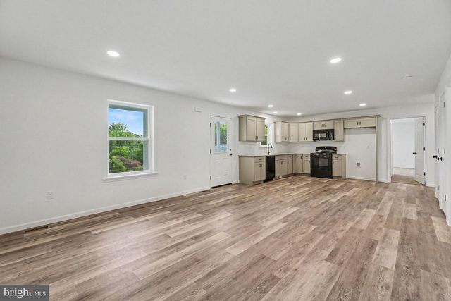 418 ELM ST, Lebanon, PA 17042