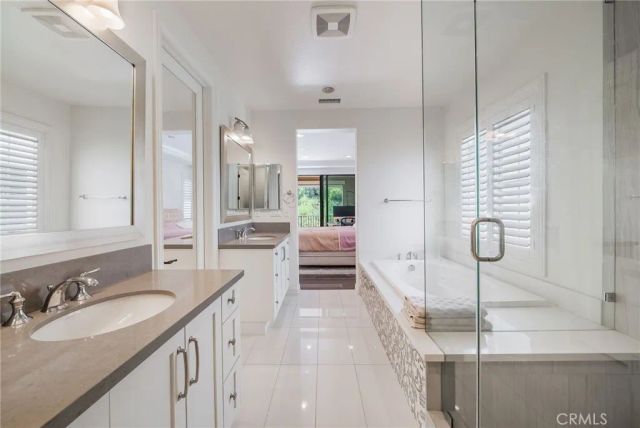 20 Forster, Lake Forest, CA 92630