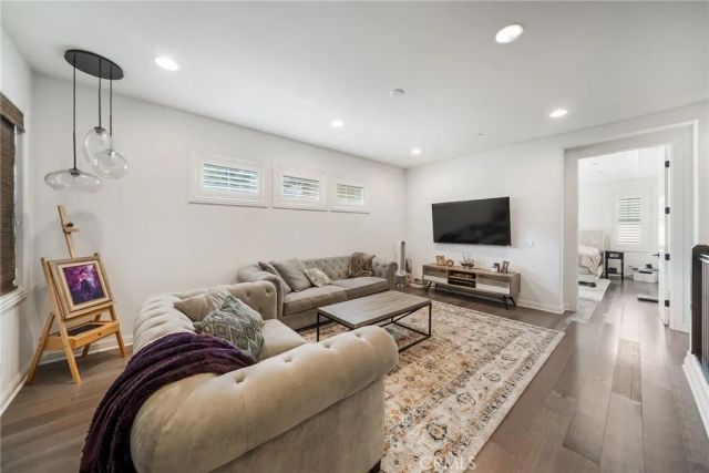 20 Forster, Lake Forest, CA 92630