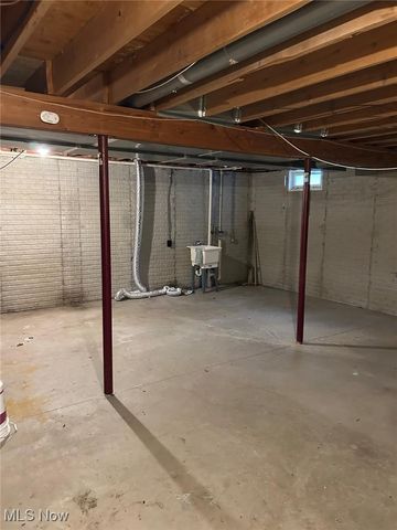 3164 E 130 Street, Cleveland, OH 44120