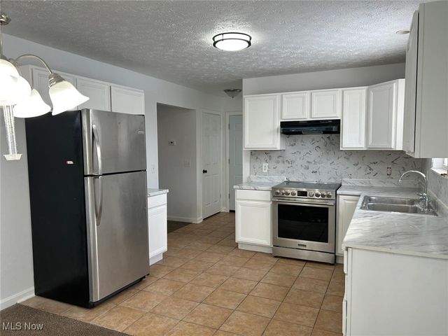 3164 E 130 Street, Cleveland, OH 44120