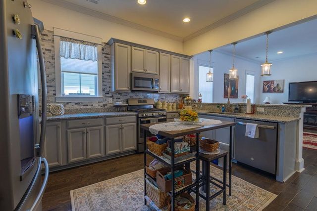 811 Johnson Ave., Myrtle Beach, SC 29577