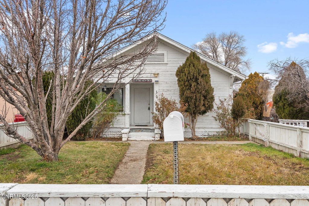 Image 1 of property listing at 1016 Prater Way, Sparks, NV 89431