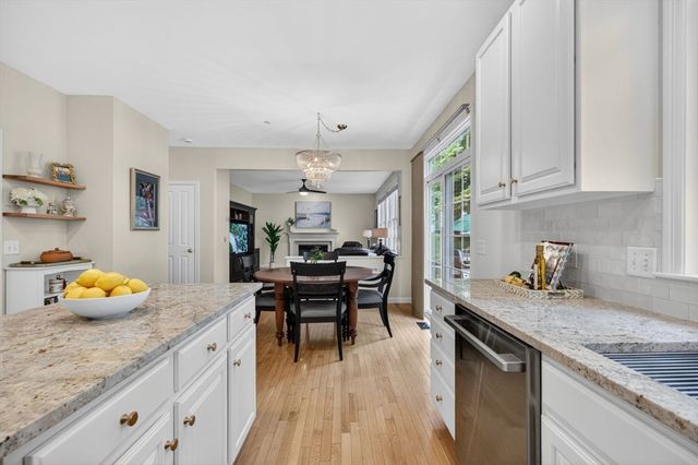 23 Palomino Dr, North Andover, MA 01845