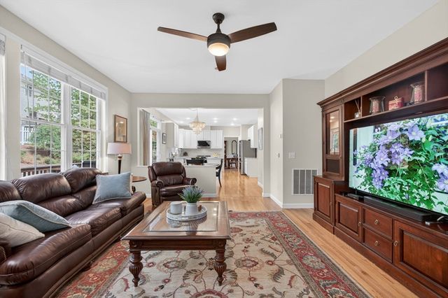 23 Palomino Dr, North Andover, MA 01845