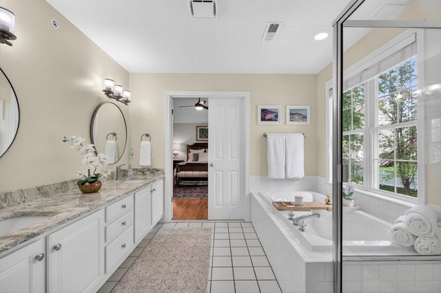 23 Palomino Dr, North Andover, MA 01845