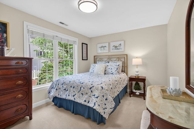 23 Palomino Dr, North Andover, MA 01845