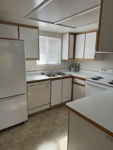 10 Dion Court, Shady Cove, OR 97539