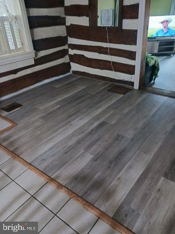 456 CHURCH RD, Orrtanna, PA 17353