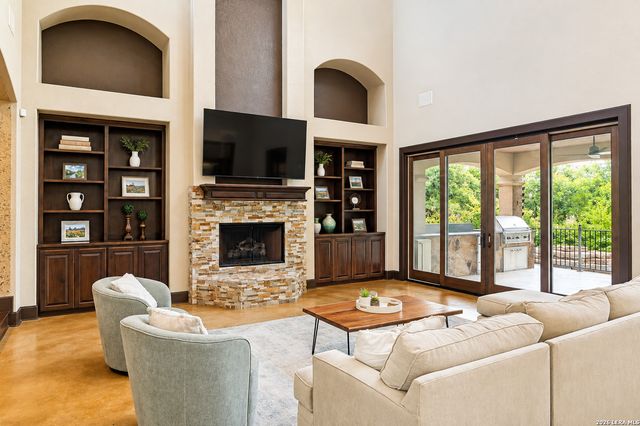 7938 Colonial Woods, Boerne, TX 78015