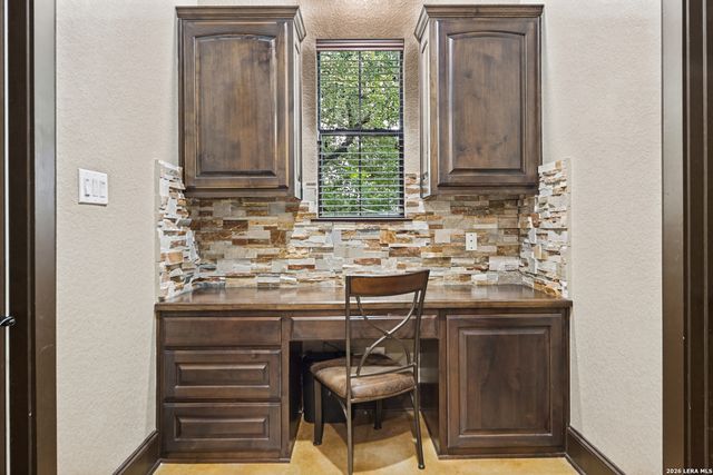 7938 Colonial Woods, Boerne, TX 78015