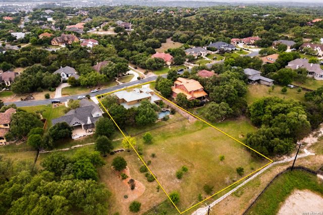 7938 Colonial Woods, Boerne, TX 78015