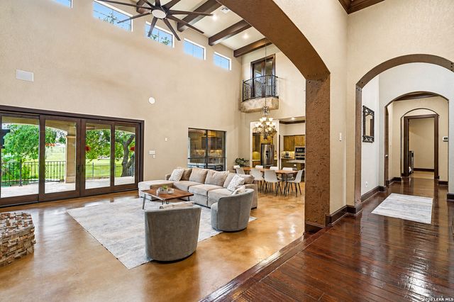 7938 Colonial Woods, Boerne, TX 78015