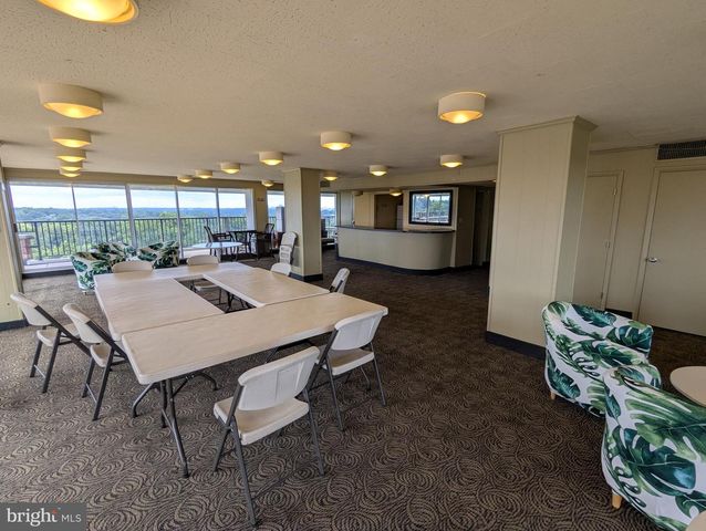 3333 UNIVERSITY BLVD W #708, Kensington, MD 20895