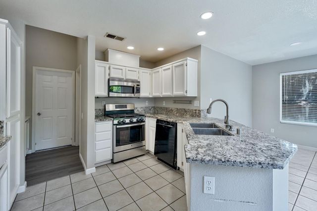 5005 Berisford Pl, Antelope, CA 95843